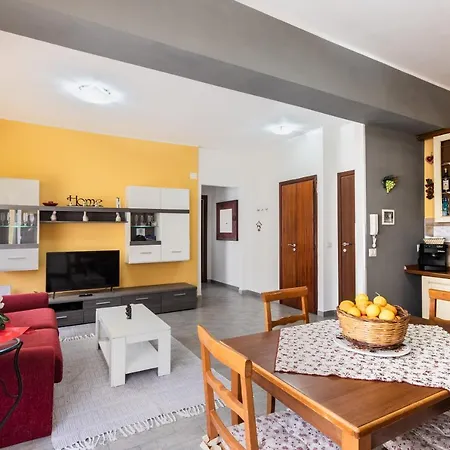La Casa Di Marta Holiday home *