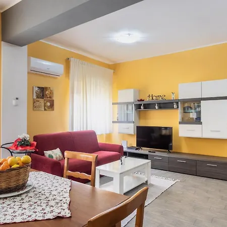La Casa Di Marta Holiday home *